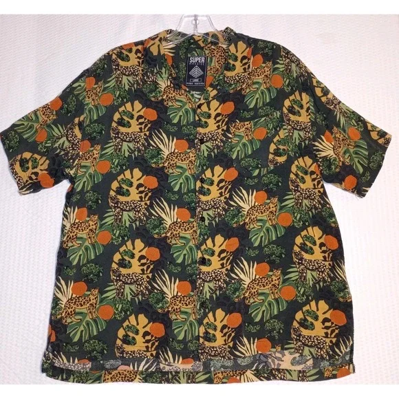 Super Massive Short Sleeve Button Up Tiger Leopard Cheetah Jungle Tropical Sz M - Picture 1 of 6